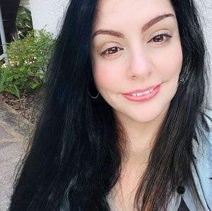 Meet your Posher, Bella